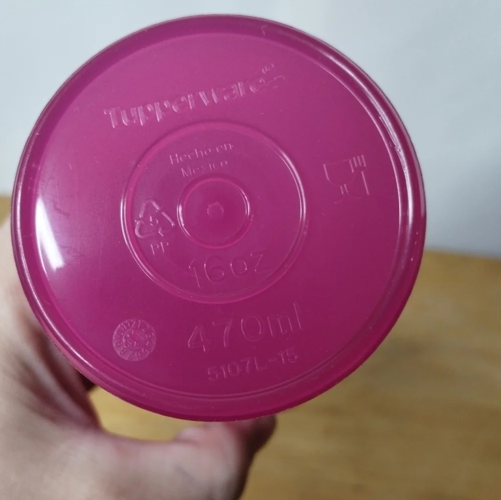 New pink Tupperware 16oz tumbler with lid